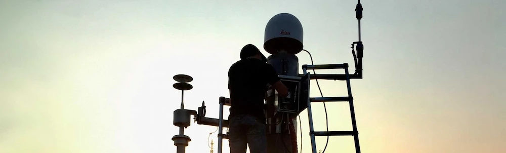 Trạm tham chiếu thường trực CORS